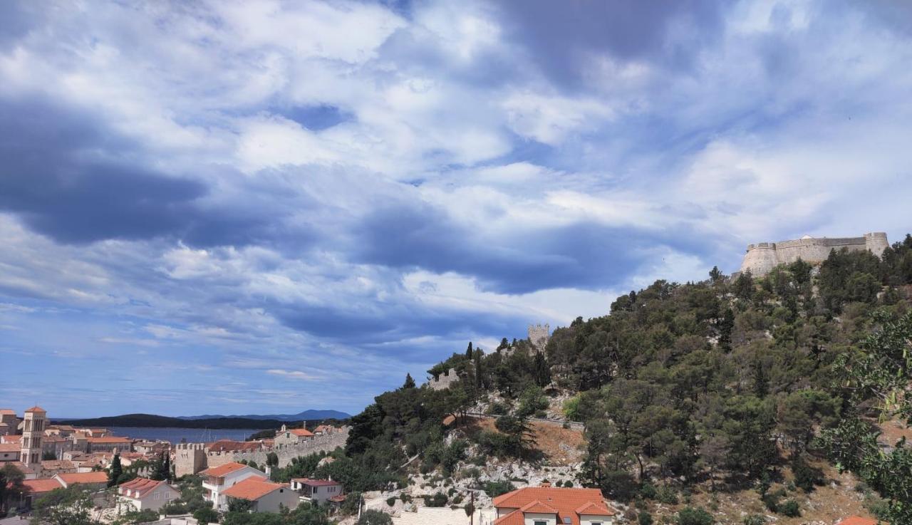 Guest House Vuljan Hvar Town Luaran gambar