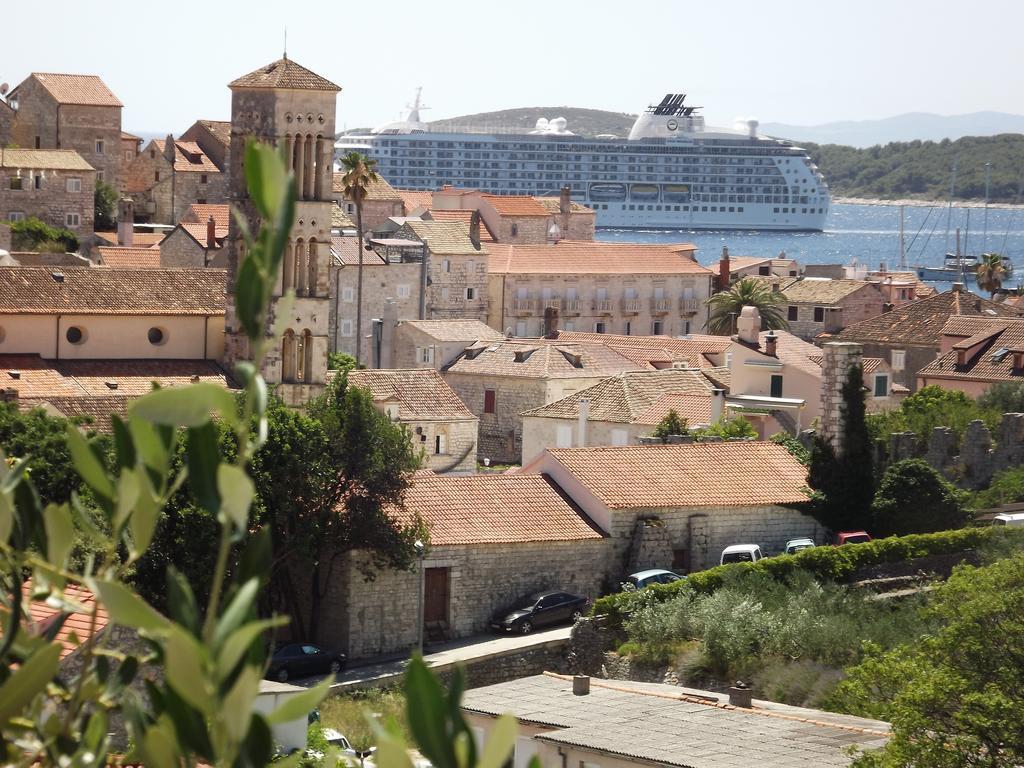 Guest House Vuljan Hvar Town Luaran gambar